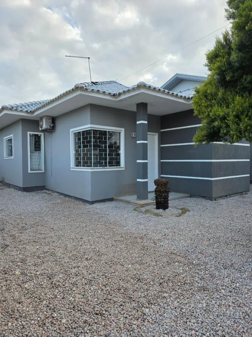 Casa com piscina em excelente localização em Tijucas . SC — foto 4