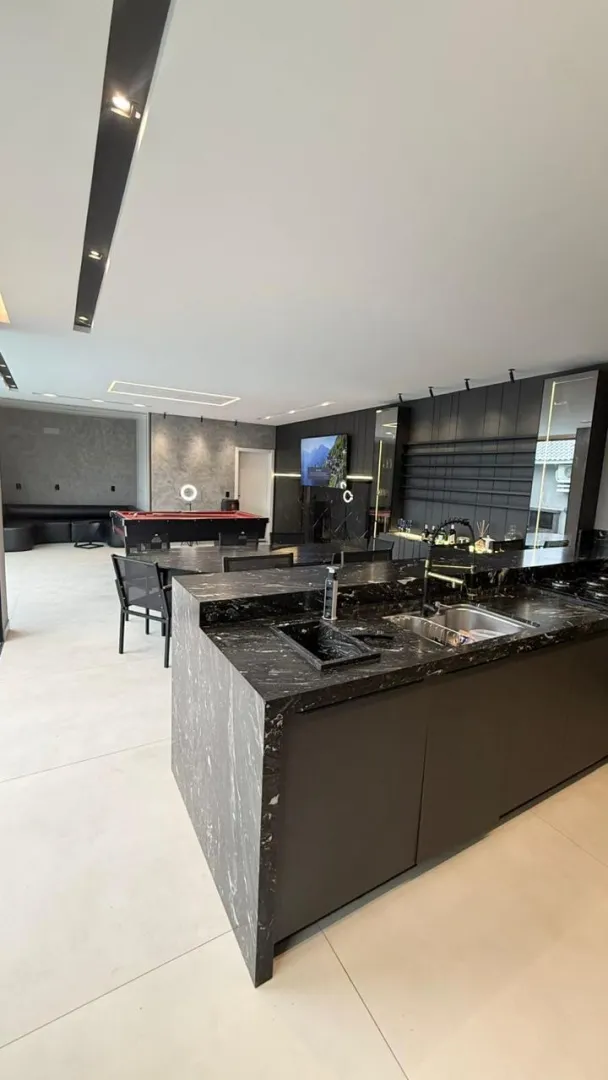 Casa com piscina em excelente localização em Tijucas . SC — foto 5