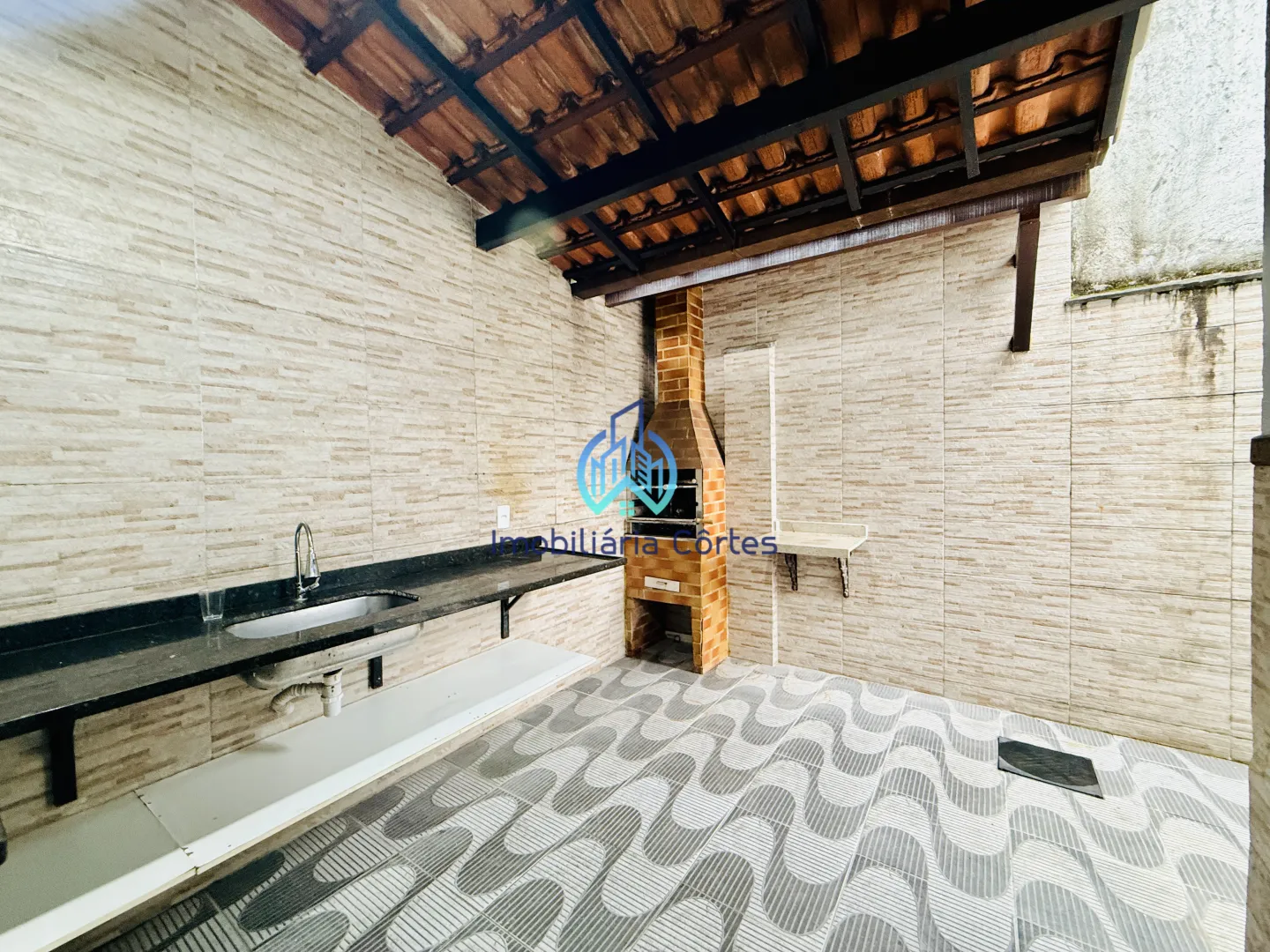 CASA COM PISCINA E ESPA&Ccedil;O GOURMET &Agrave; VENDA EM GUAPIMIRIM  Guapimirim - 