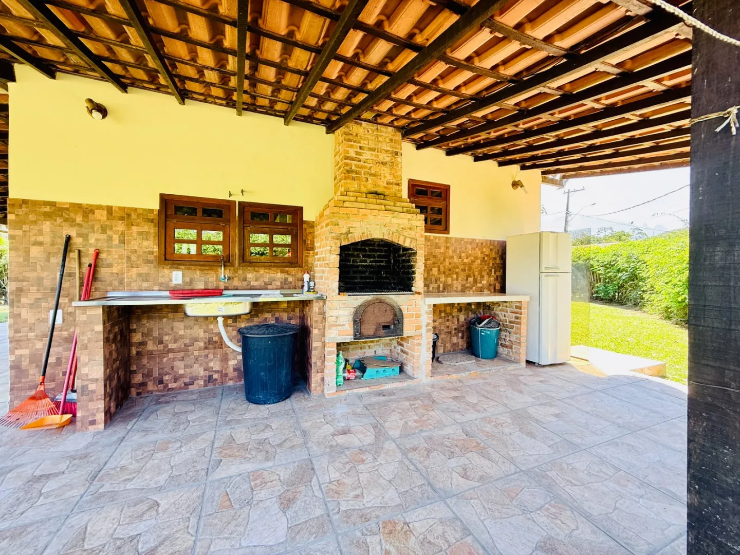 🏡 CASA COM PISCINA &Agrave; VENDA EM GUAPIMIRIM &ndash; 906 m&sup2; DE TERRENO  Guapimirim - 