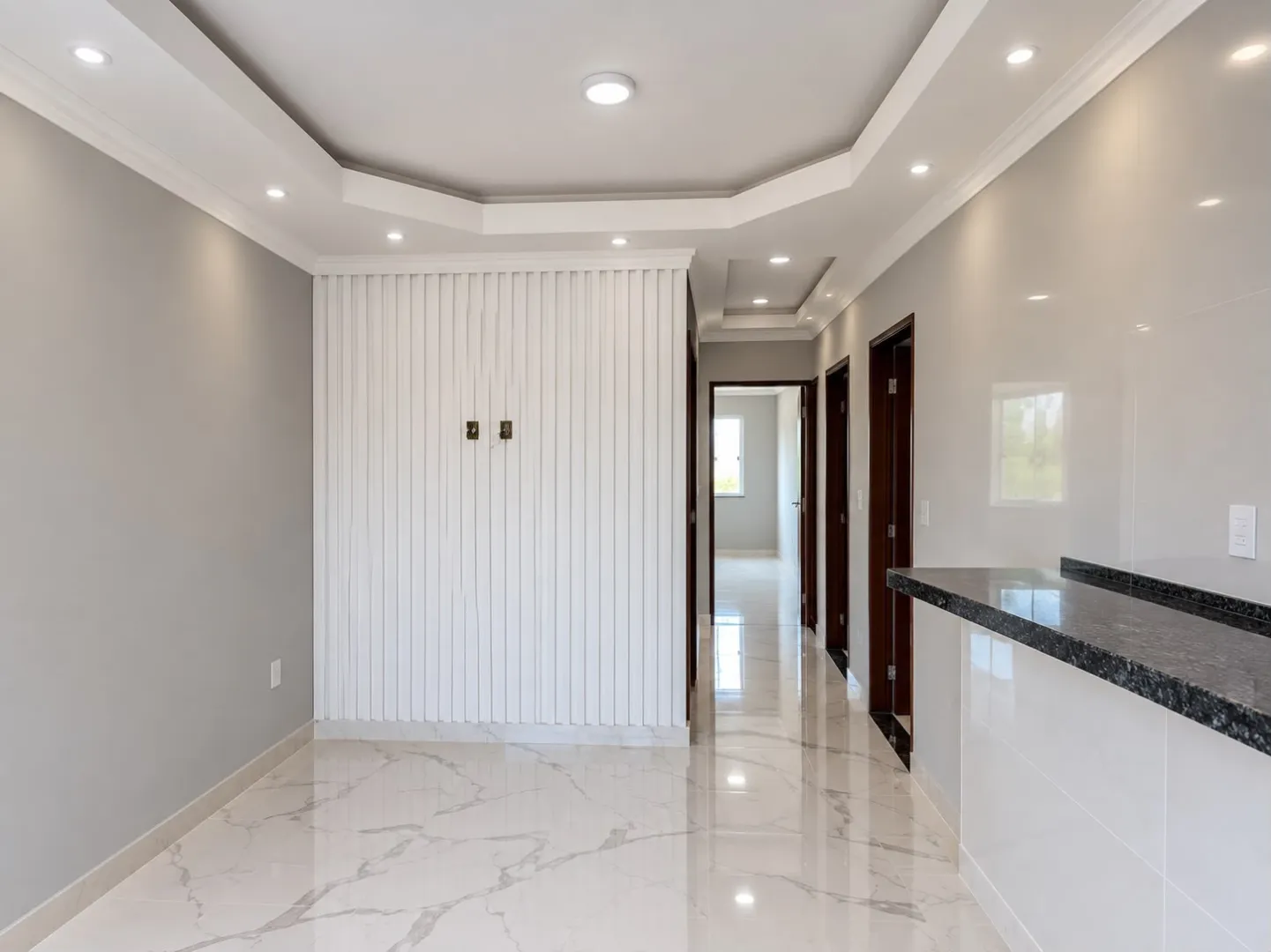 CASA COM ACABAMENTO DE ALTO PADRÃO — foto 6