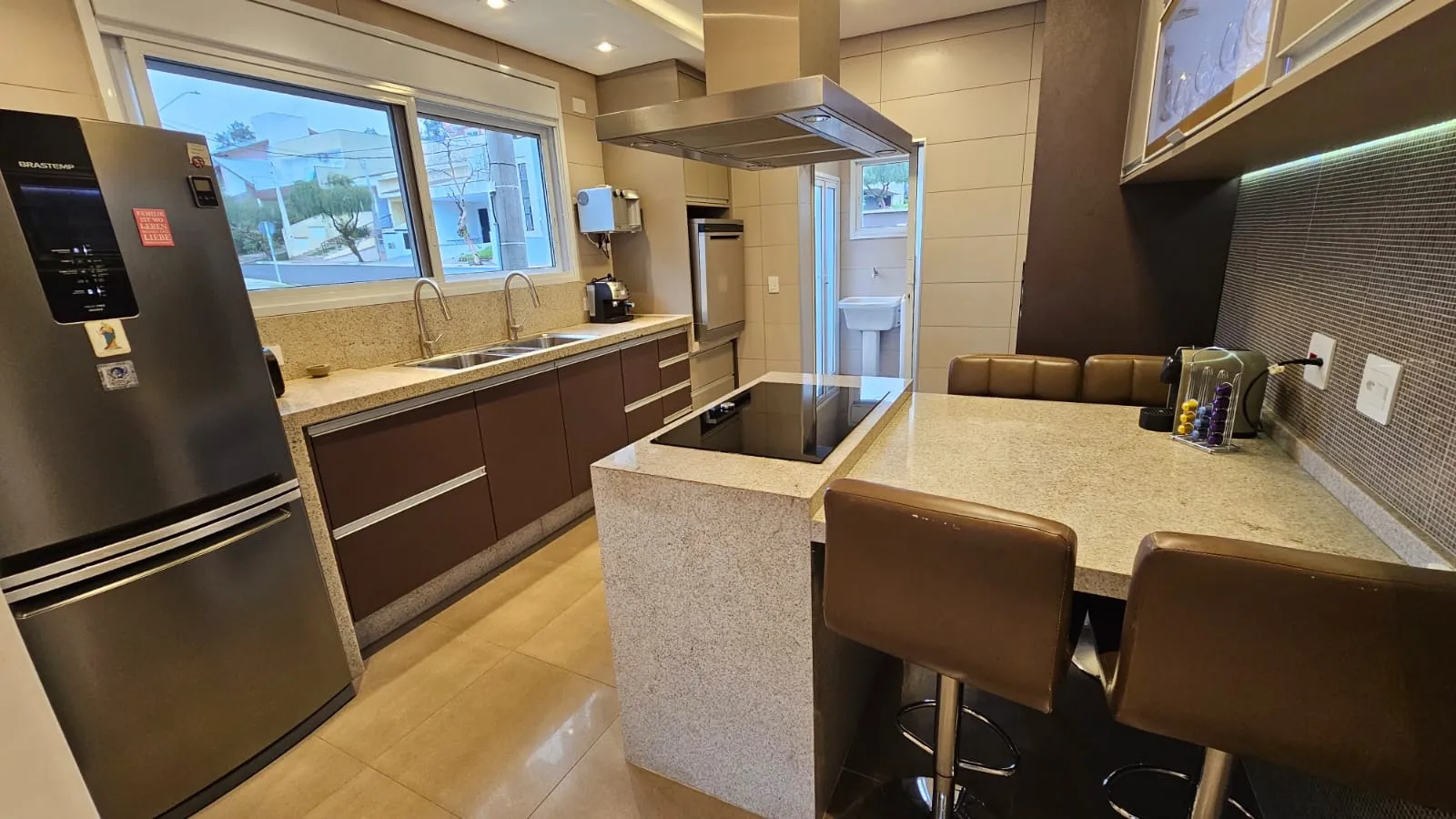 Casa &Aacute; Venda, 277m - 3 Su&iacute;tes - R$ 2.700.000 - Cond. Vilazul - Sorocaba SP Avenida Três de Março Sorocaba - 