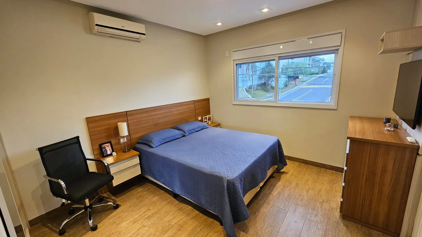 Casa &Aacute; Venda, 277m - 3 Su&iacute;tes - R$ 2.700.000 - Cond. Vilazul - Sorocaba SP Avenida Três de Março Sorocaba - 