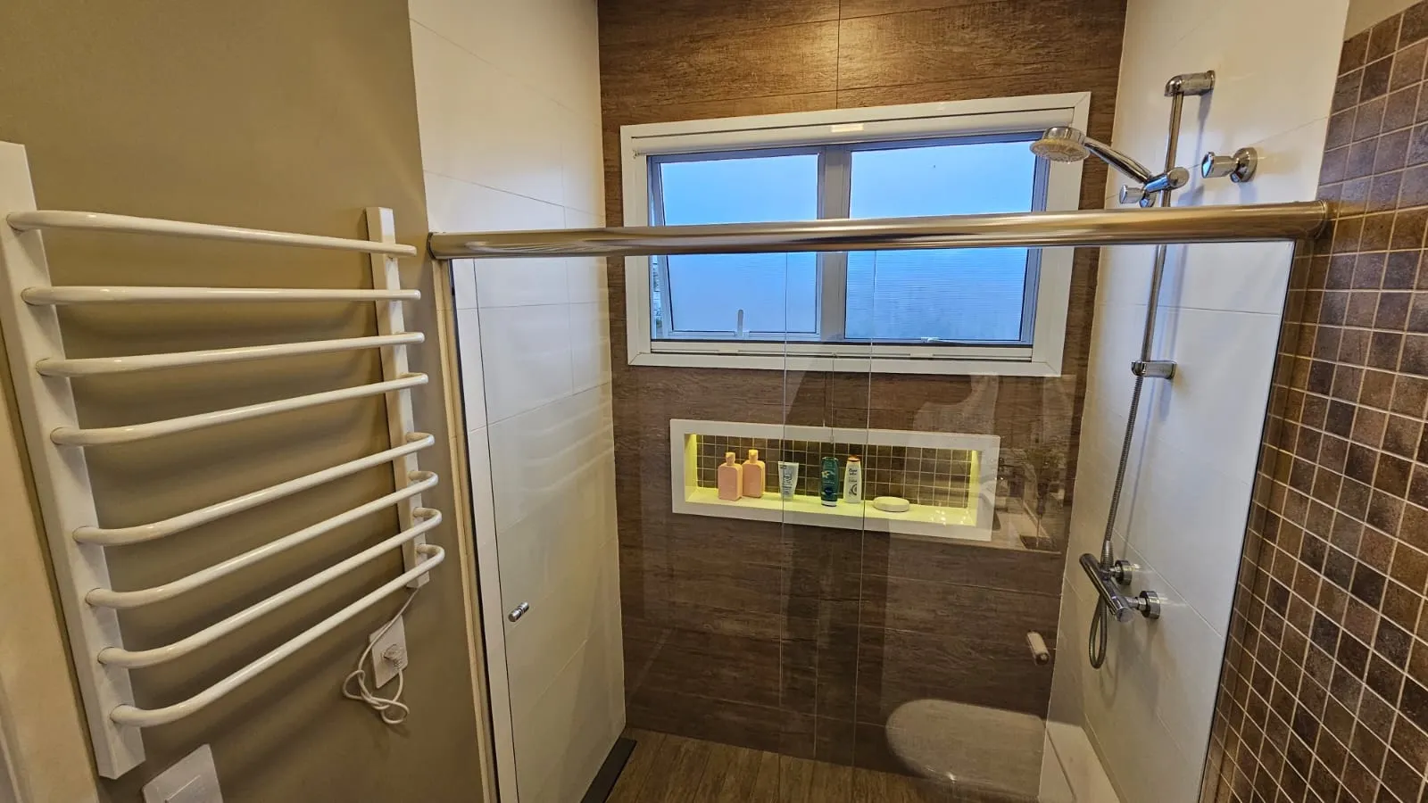 Casa &Aacute; Venda, 277m - 3 Su&iacute;tes - R$ 2.700.000 - Cond. Vilazul - Sorocaba SP Avenida Três de Março Sorocaba - 