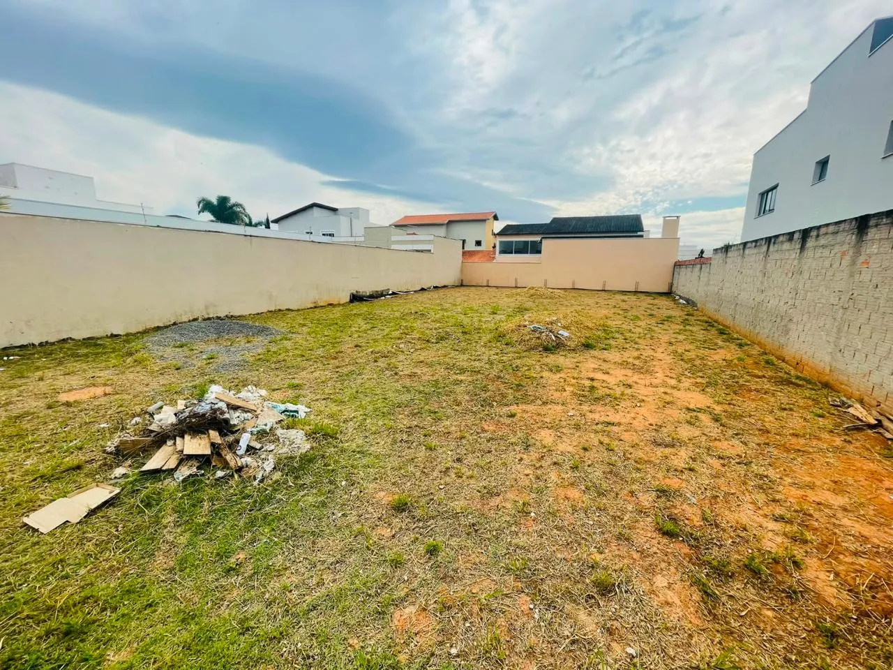Excelente terreno com projeto aprovado no Village Mantiqueira em Guaratinguetá/SP