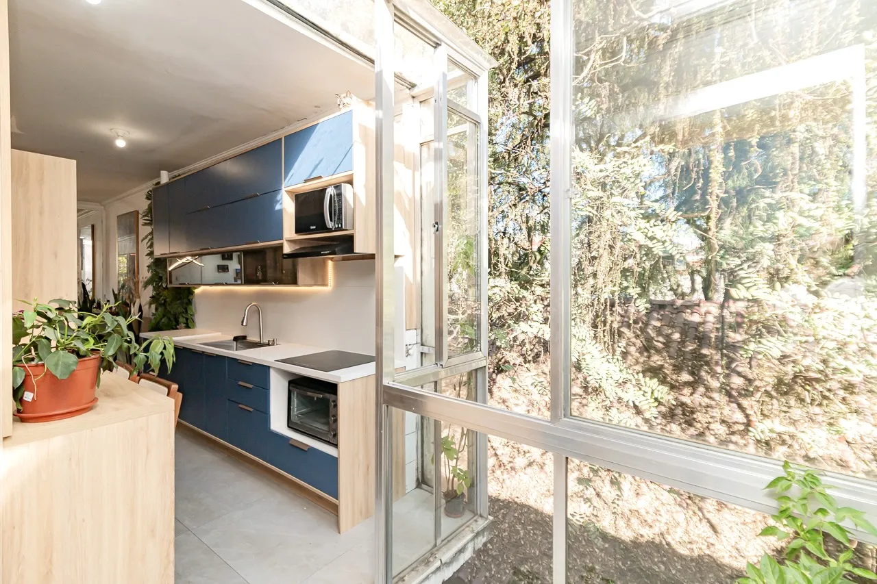R$ 380.000 - OPORTUNIDADE - BELO APARTAMENTO - 82M2 - 2 DORM - VISTA Rua Coronel Bordini Porto Alegre - 
