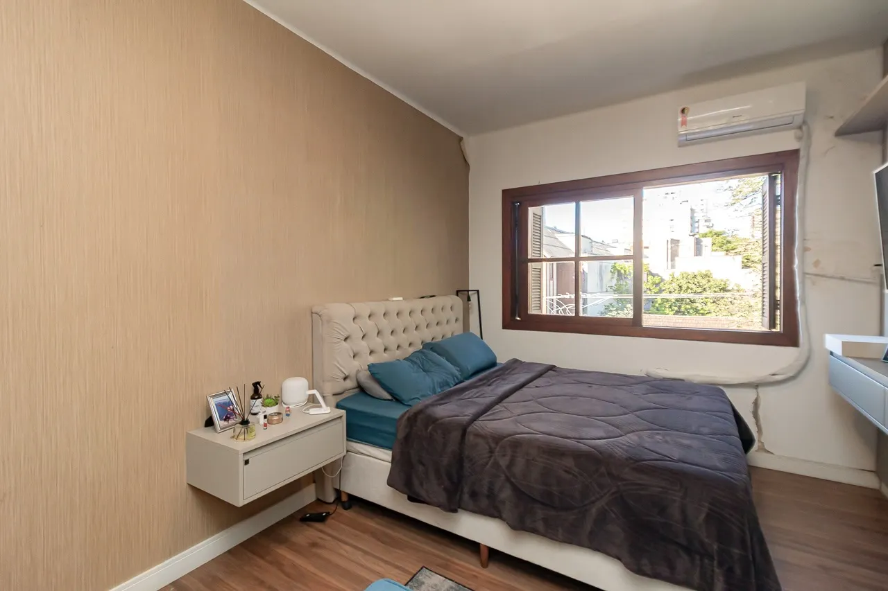 R$ 380.000 - OPORTUNIDADE - BELO APARTAMENTO - 82M2 - 2 DORM - VISTA Rua Coronel Bordini Porto Alegre - 