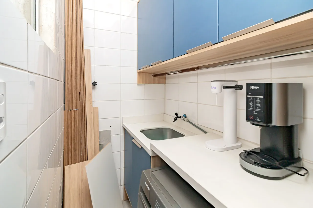 R$ 380.000 - OPORTUNIDADE - BELO APARTAMENTO - 82M2 - 2 DORM - VISTA Rua Coronel Bordini Porto Alegre - 