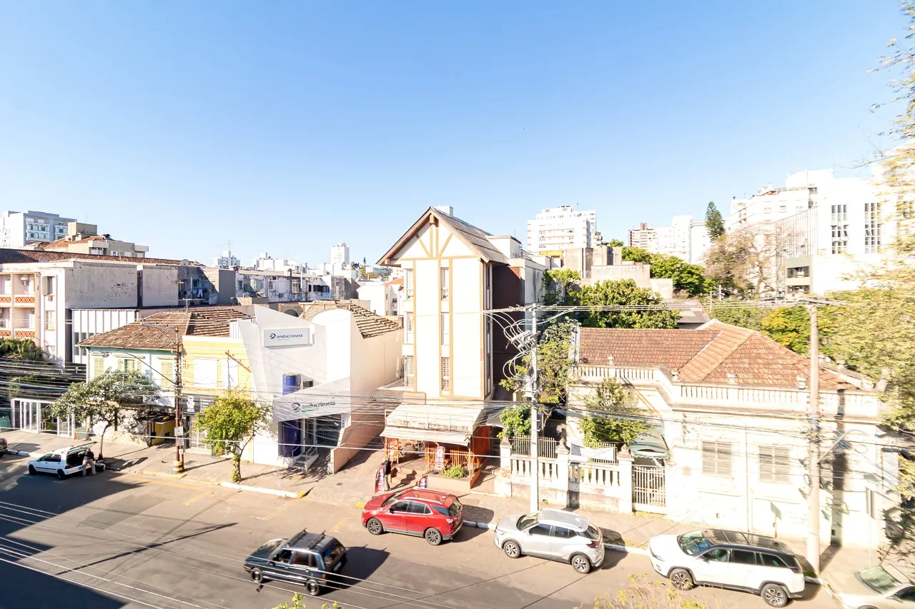 R$ 380.000 - OPORTUNIDADE - BELO APARTAMENTO - 82M2 - 2 DORM - VISTA Rua Coronel Bordini Porto Alegre - 