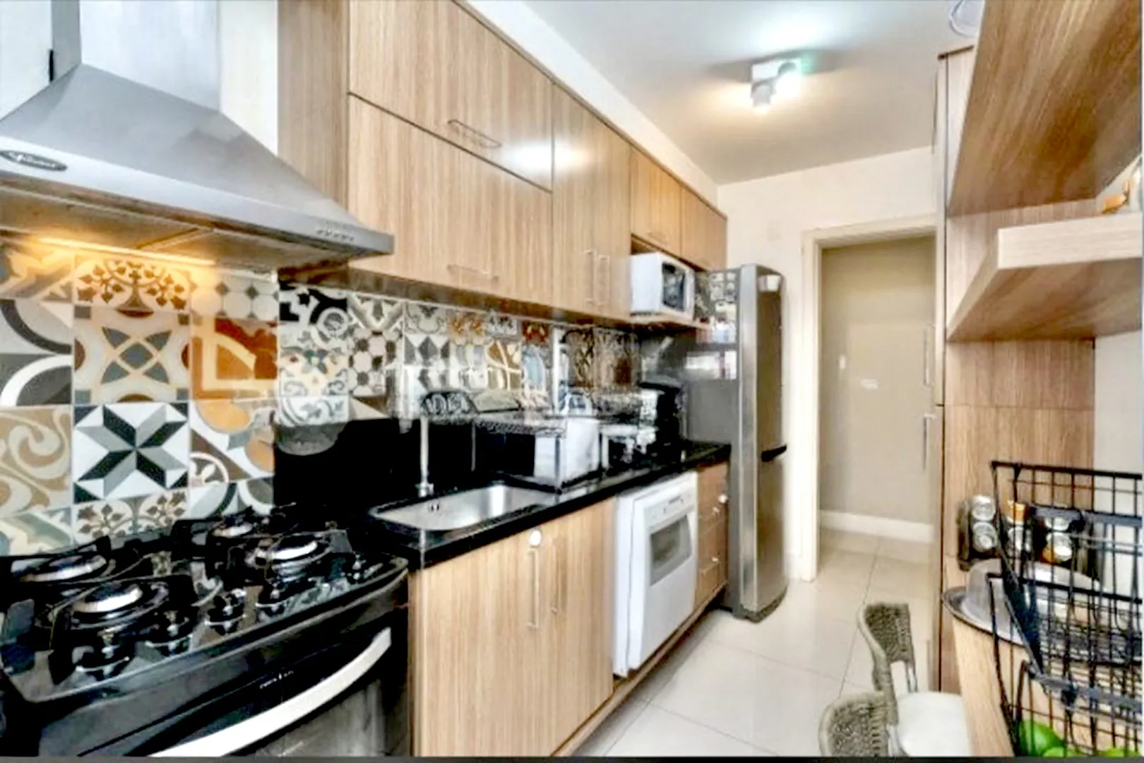 R$ 729.000 - LINDO APARTAMENTO - 95M2 - 3 DORM - SU&Iacute;TE COM SACADA - 2 VAGAS - INFRA Avenida Dom Cláudio José Gonçalves Ponce de Leão Porto Alegre - 