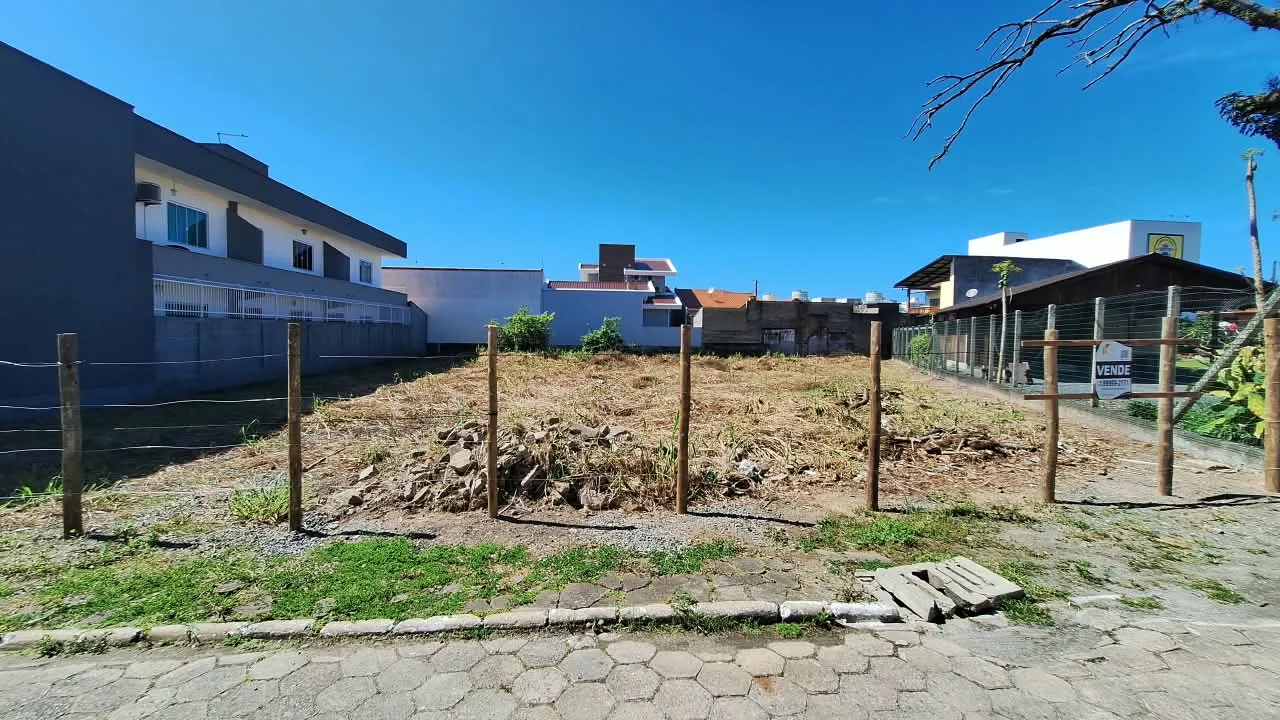 Terreno com 466m² em Penha-SC
