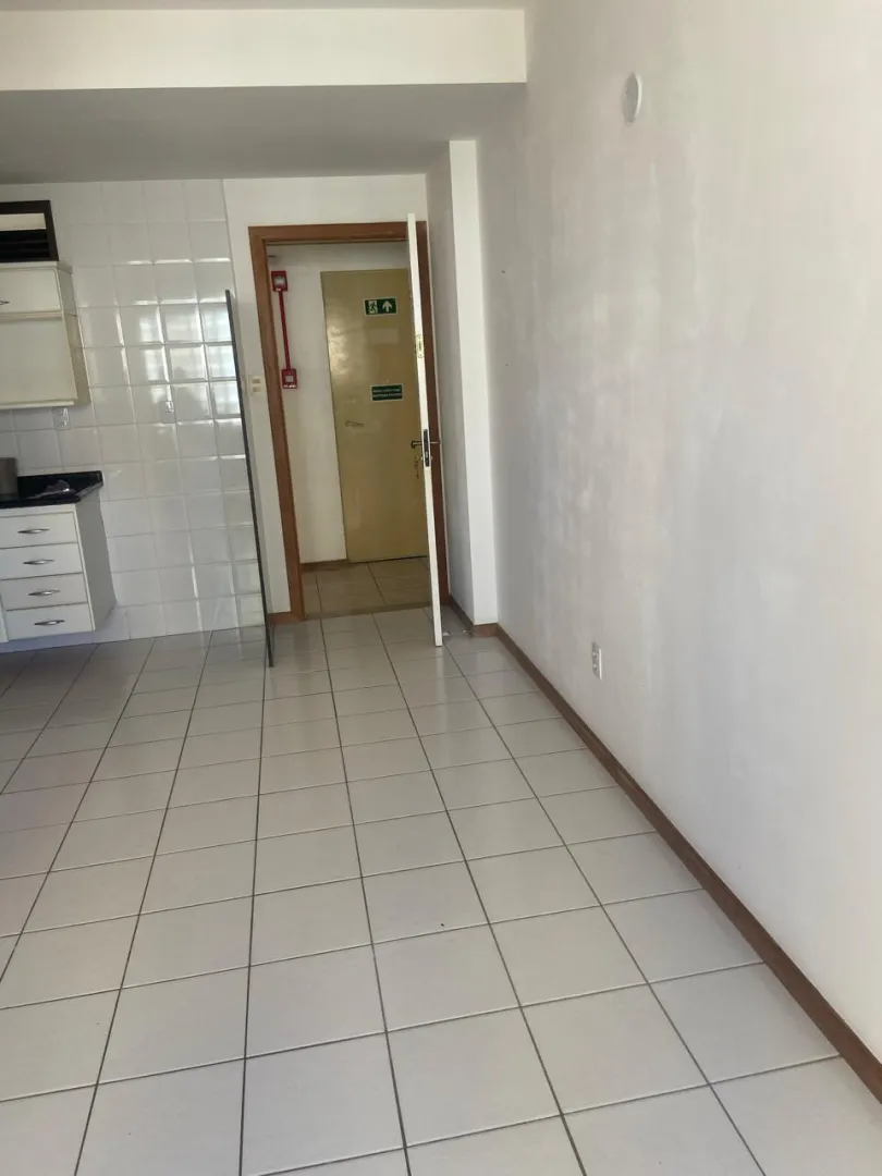 APARTAMENTO QUARTO E SALA PISCINA ACADEMIA GARAGEM ELEVADOR &Agrave; VENDA CANELA! Rua Marechal Floriano Salvador - 