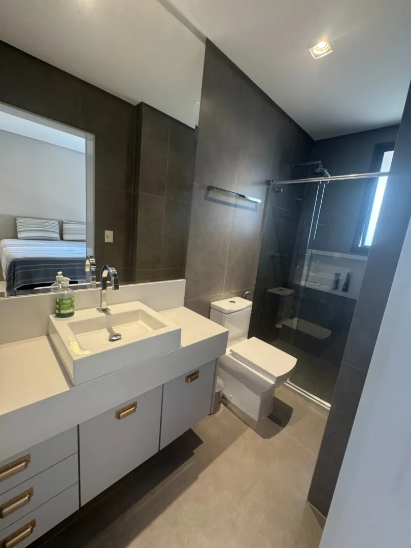 APARTAMENTO ALTO PADR&Atilde;O 4 SU&Iacute;TES LAVABO PISCINA ACADEMIA ELEVADOR 4 GARAGENS Rua Christiano Ottoni Salvador - 