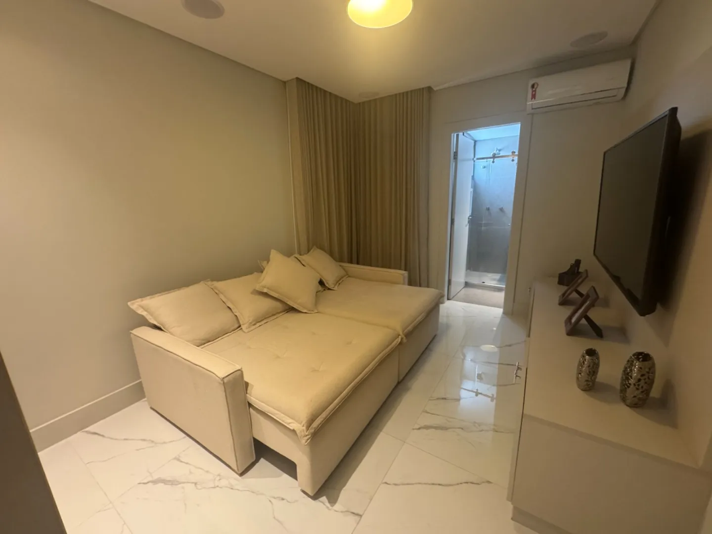 APARTAMENTO ALTO PADR&Atilde;O 4 SU&Iacute;TES LAVABO PISCINA ACADEMIA ELEVADOR 4 GARAGENS Rua Christiano Ottoni Salvador - 