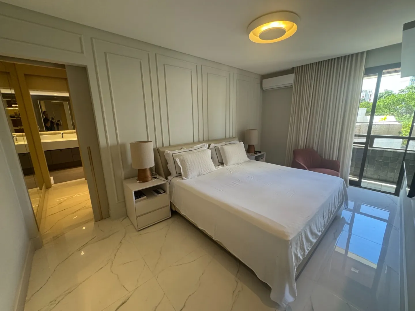 APARTAMENTO ALTO PADR&Atilde;O 4 SU&Iacute;TES LAVABO PISCINA ACADEMIA ELEVADOR 4 GARAGENS Rua Christiano Ottoni Salvador - 