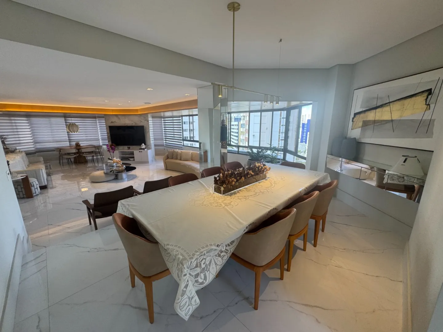 APARTAMENTO ALTO PADR&Atilde;O 4 SU&Iacute;TES LAVABO PISCINA ACADEMIA ELEVADOR 4 GARAGENS Rua Christiano Ottoni Salvador - 