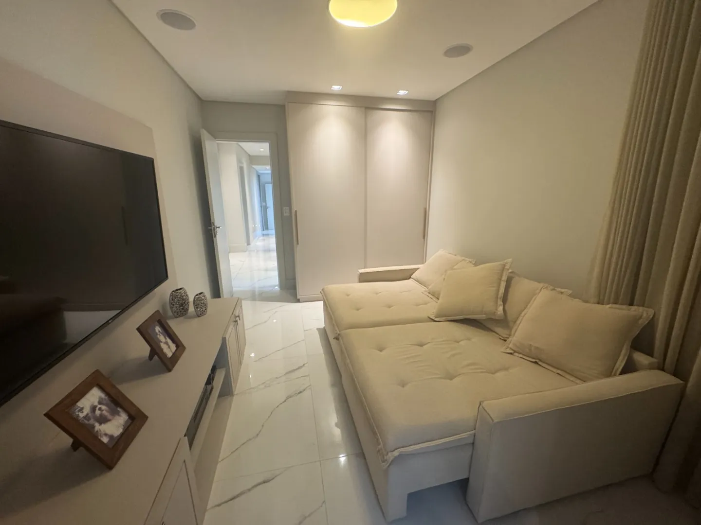 APARTAMENTO ALTO PADR&Atilde;O 4 SU&Iacute;TES LAVABO PISCINA ACADEMIA ELEVADOR 4 GARAGENS Rua Christiano Ottoni Salvador - 