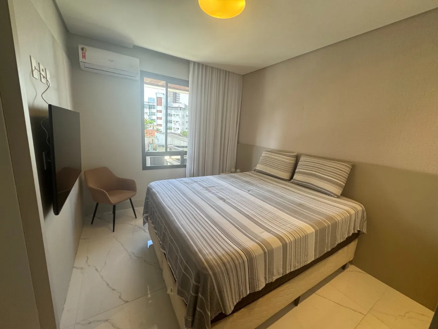 APARTAMENTO ALTO PADR&Atilde;O 4 SU&Iacute;TES LAVABO PISCINA ACADEMIA ELEVADOR 4 GARAGENS Rua Christiano Ottoni Salvador - 