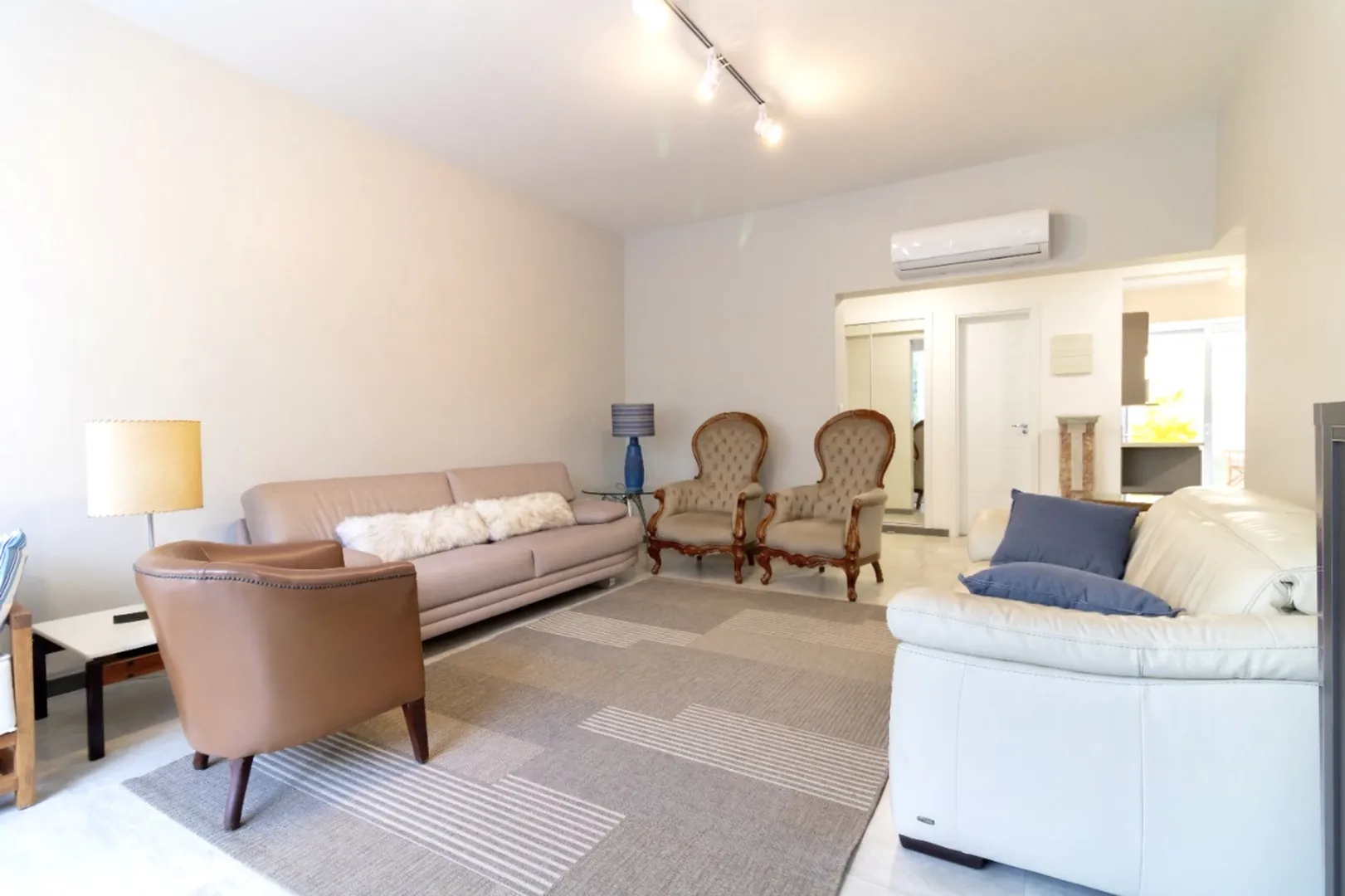 R$ 1.350.000 - INCR&Iacute;VEL APARTAMENTO GARDEN - 171M2 - 3 DORM - 2 SU&Iacute;TES - VISTA - 1 VAGA Rua Quintino Bocaiúva Porto Alegre - 