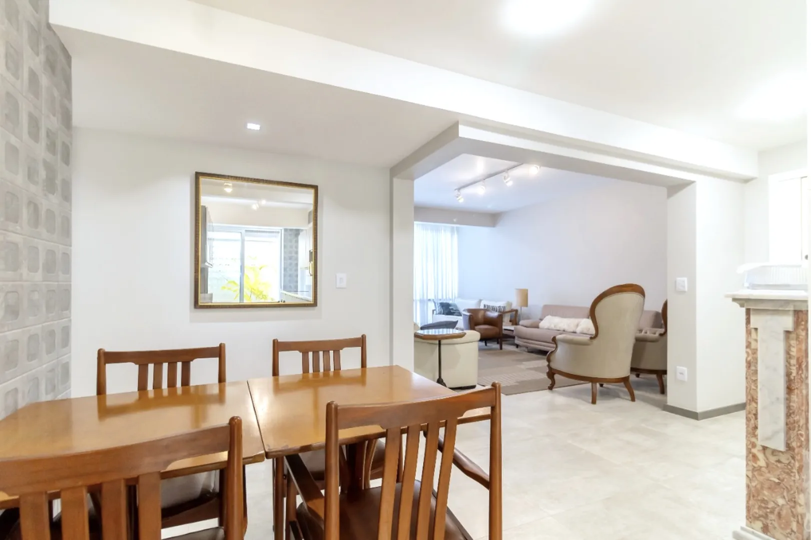 R$ 1.350.000 - INCR&Iacute;VEL APARTAMENTO GARDEN - 171M2 - 3 DORM - 2 SU&Iacute;TES - VISTA - 1 VAGA Rua Quintino Bocaiúva Porto Alegre - 