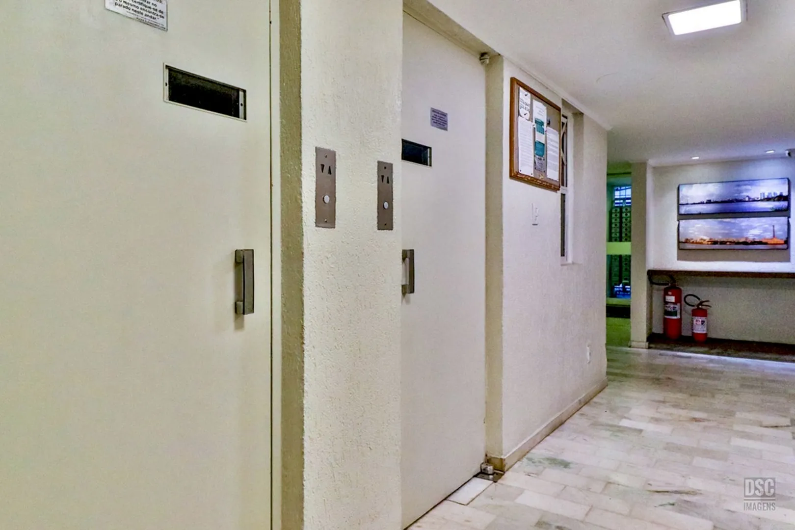 R$ 220.000 - STUDIO - MOBILIADO - EQUIPADO - 32M2 - 1 DORM - 2 ELEVADORES Rua da República Porto Alegre - 