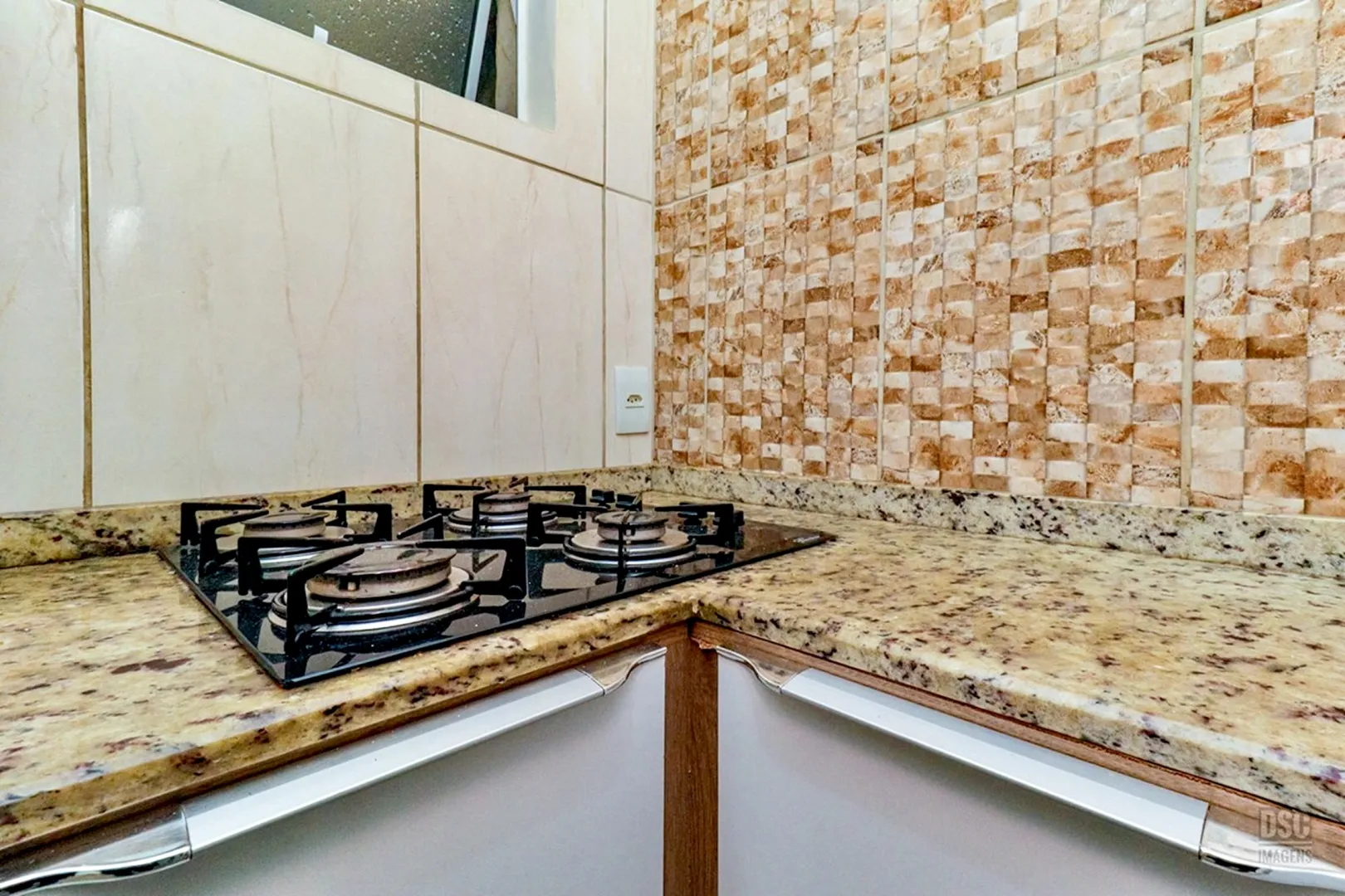 R$ 220.000 - STUDIO - MOBILIADO - EQUIPADO - 32M2 - 1 DORM - 2 ELEVADORES Rua da República Porto Alegre - 