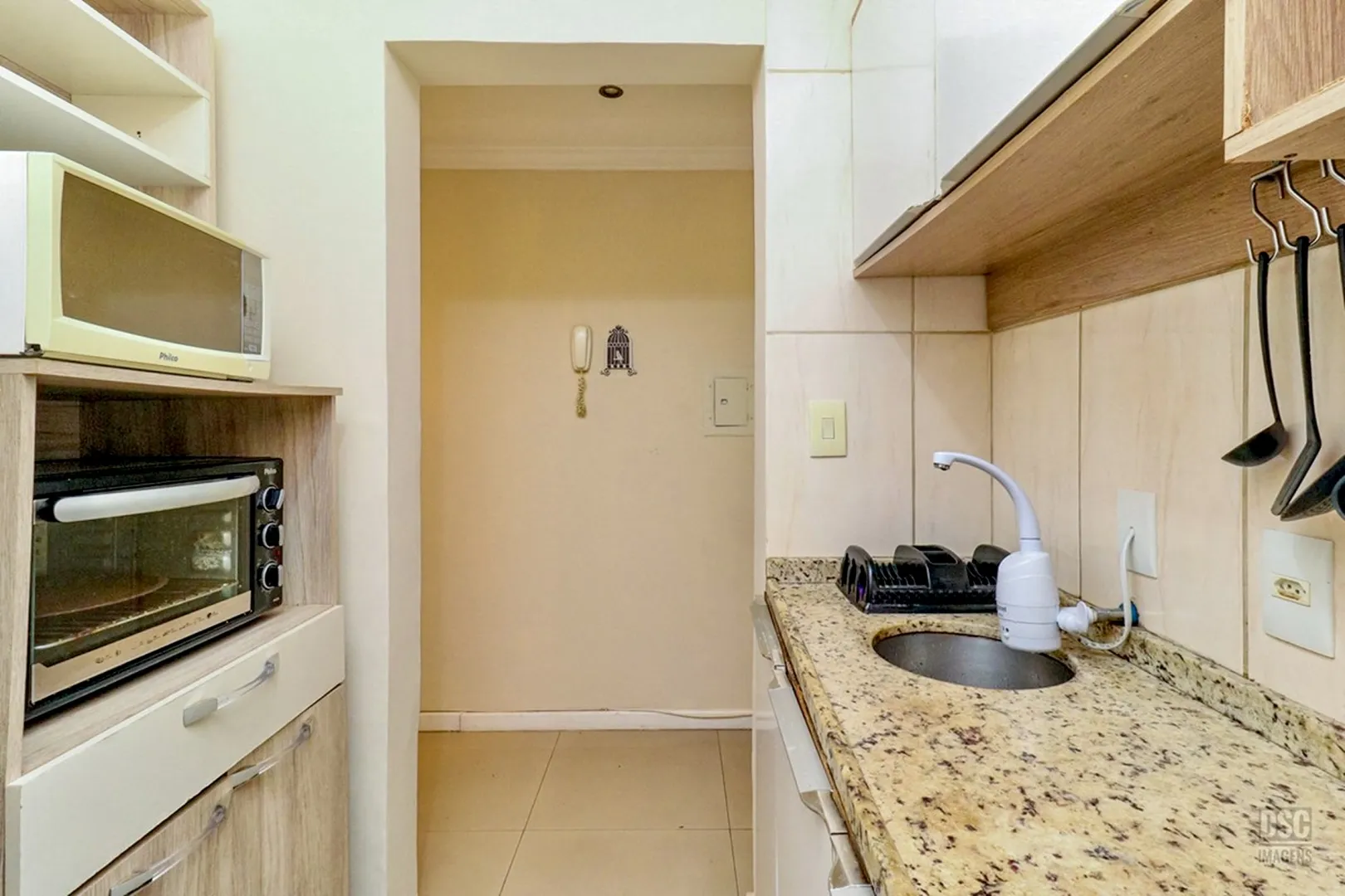 R$ 220.000 - STUDIO - MOBILIADO - EQUIPADO - 32M2 - 1 DORM - 2 ELEVADORES Rua da República Porto Alegre - 