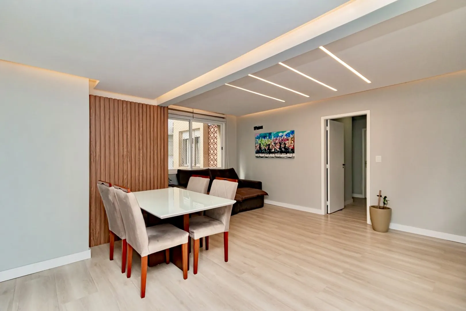 R$ 599.000 - LINDO APARTAMENTO - ANDAR ALTO - 121M2 - 3 DORM - SU&Iacute;TE - VISTA - 1 VAGA Rua Duque de Caxias Porto Alegre - 