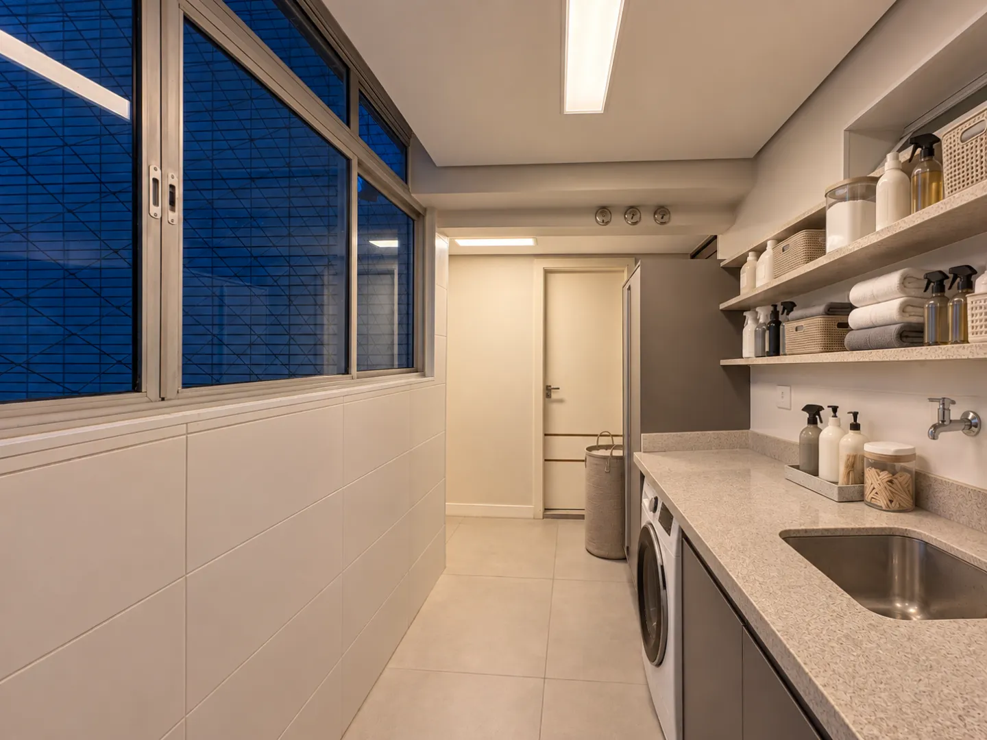 Apartamento de alto padr&atilde;o com 223 m&sup2;, 3 su&iacute;tes e projeto moderno na Vila Rica Rua Eloy Fernandes Santos - 