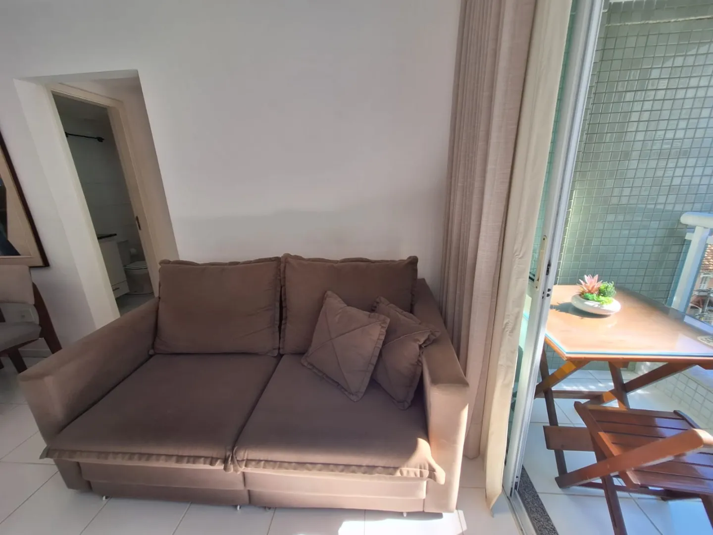 APARTAMENTO QUARTO E SALA VARANDA NASCENTE PISCINA ACADEMIA ELEVADOR &Agrave; VENDA NA BARRA! Rua Marquês de Caravelas Salvador - 