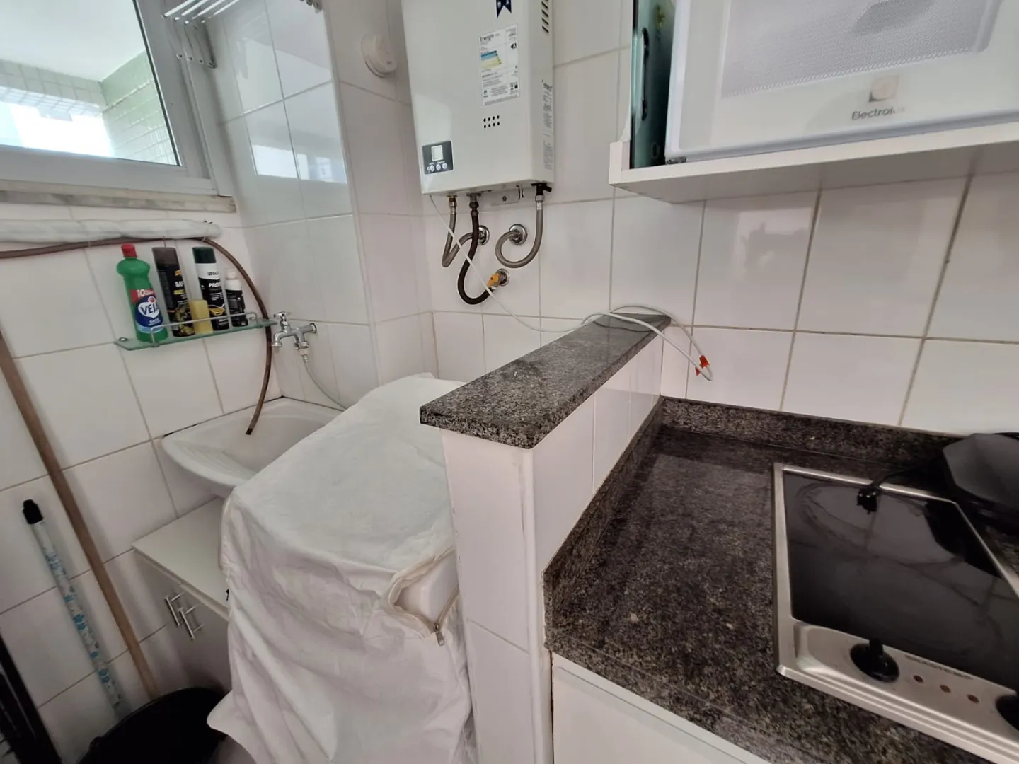 APARTAMENTO QUARTO E SALA VARANDA NASCENTE PISCINA ACADEMIA ELEVADOR &Agrave; VENDA NA BARRA! Rua Marquês de Caravelas Salvador - 