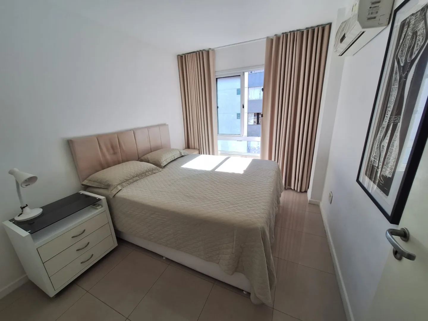 APARTAMENTO QUARTO E SALA VARANDA NASCENTE PISCINA ACADEMIA ELEVADOR &Agrave; VENDA NA BARRA! Rua Marquês de Caravelas Salvador - 