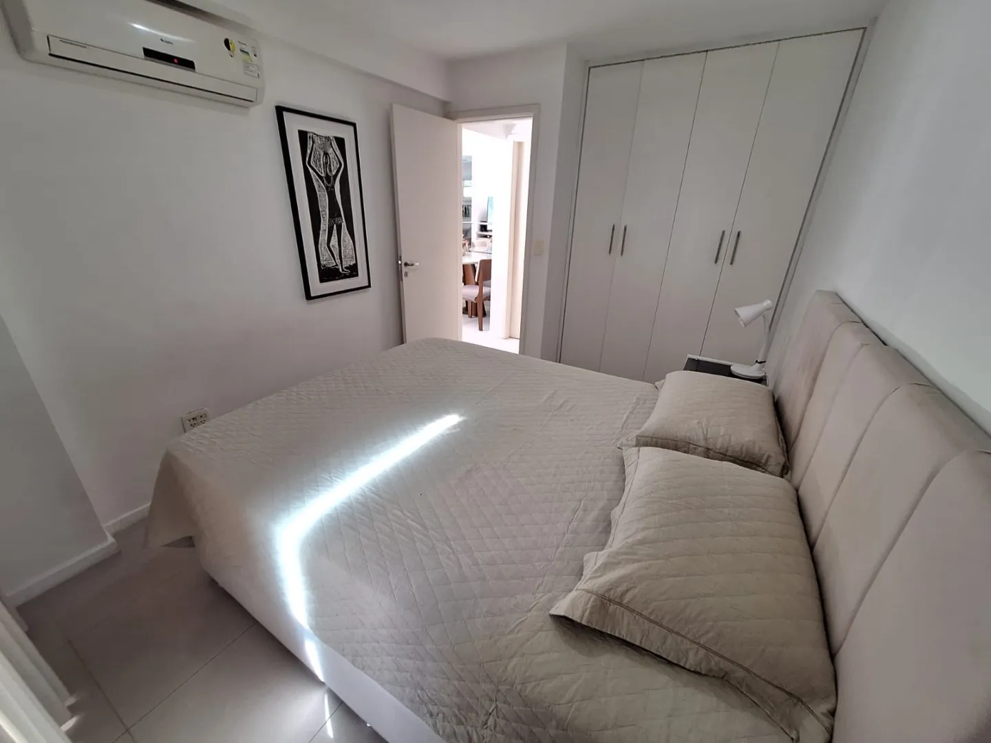 APARTAMENTO QUARTO E SALA VARANDA NASCENTE PISCINA ACADEMIA ELEVADOR &Agrave; VENDA NA BARRA! Rua Marquês de Caravelas Salvador - 