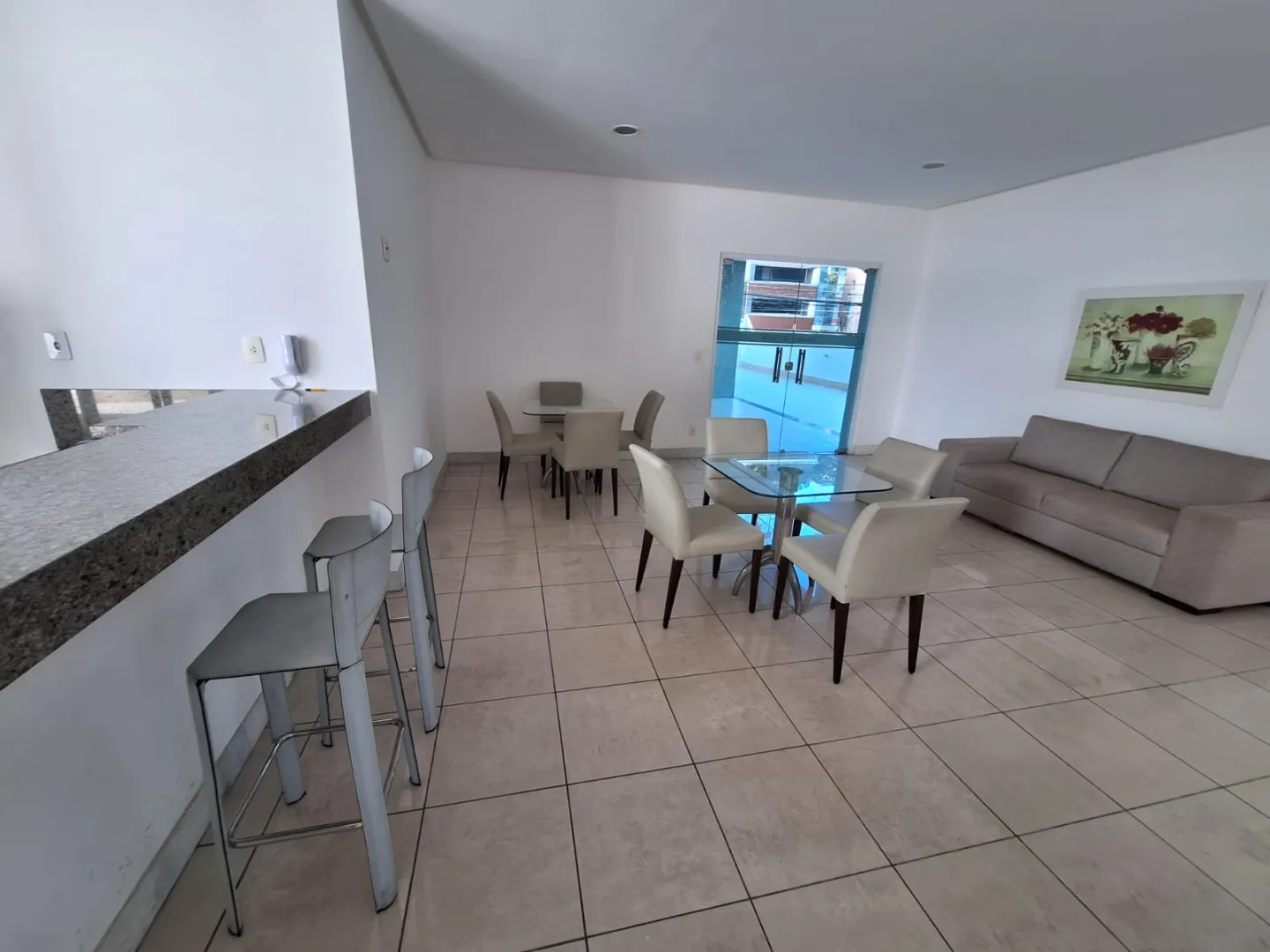APARTAMENTO QUARTO E SALA VARANDA NASCENTE PISCINA ACADEMIA ELEVADOR &Agrave; VENDA NA BARRA! Rua Marquês de Caravelas Salvador - 