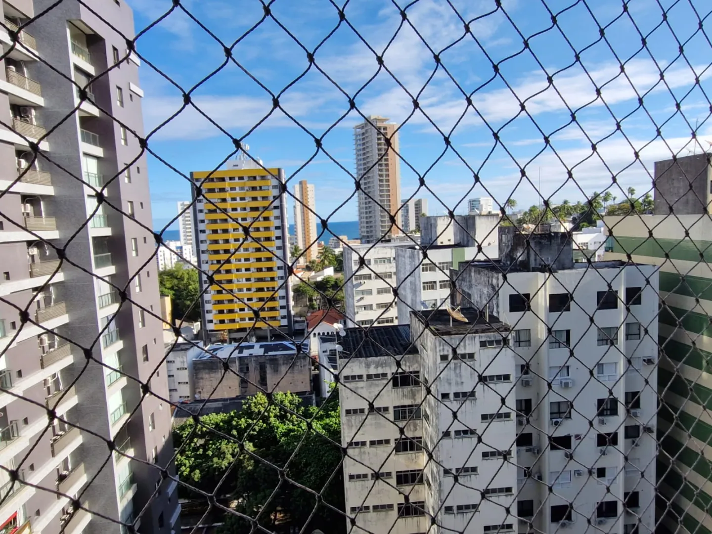 APARTAMENTO 2 QUARTOS VARANDA VISTA MAR NASCENTE DEPEND&Ecirc;NCIA GARAGEM &Agrave; VENDA NA BARRA! Avenida Princesa Isabel Salvador - 