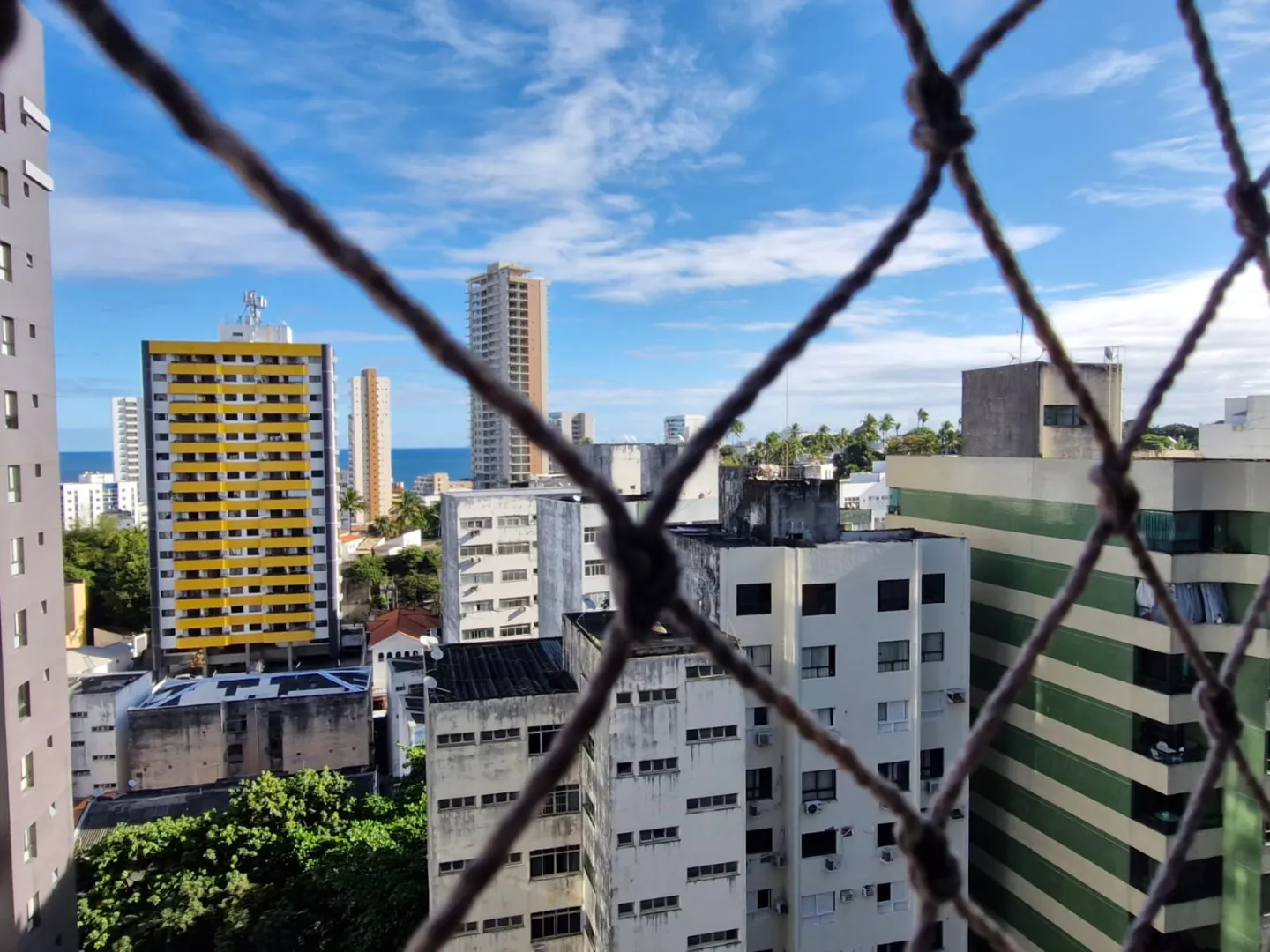 APARTAMENTO 2 QUARTOS VARANDA VISTA MAR NASCENTE DEPEND&Ecirc;NCIA GARAGEM &Agrave; VENDA NA BARRA! Avenida Princesa Isabel Salvador - 