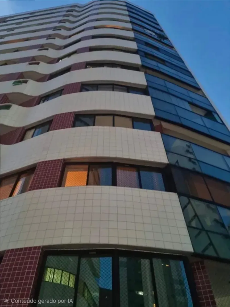 Apartamento com 125m&sup2; | 3 su&iacute;tes | Varanda | 2 vagas cobertas Rua Professor Augusto Lins e Silva Recife - 