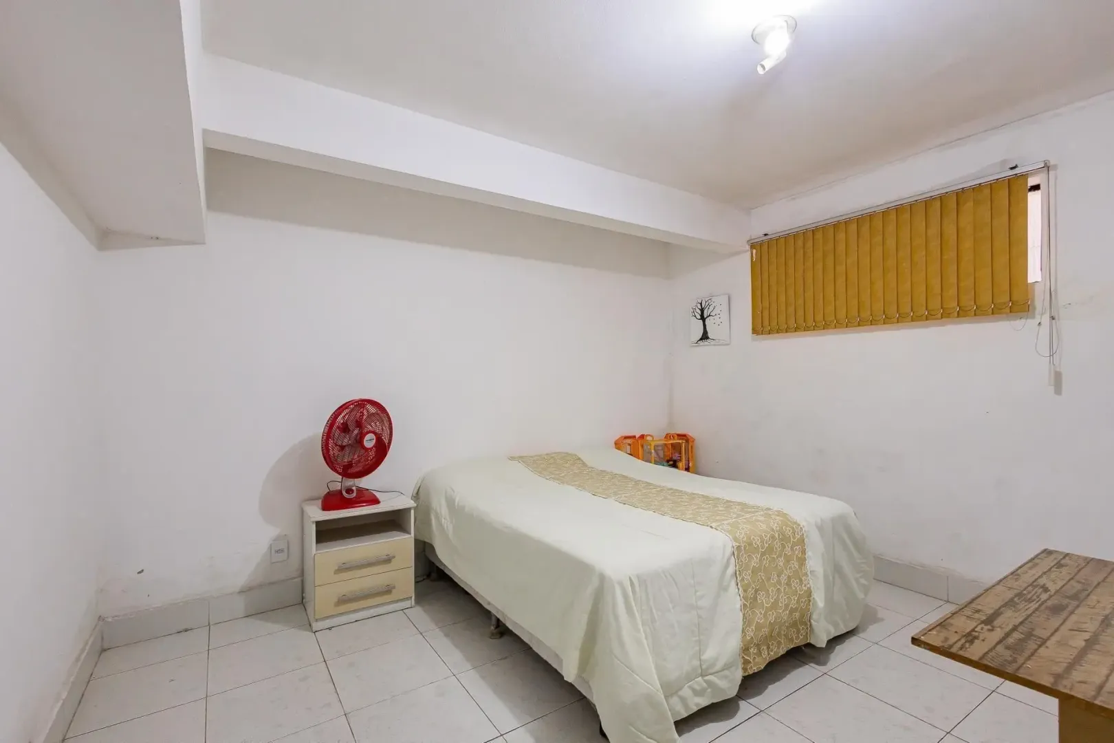 Casa &agrave; venda com 291m&sup2;, 5 quartos e 5 vagas Rua Alceu Soares de Lima Porto Alegre - 
