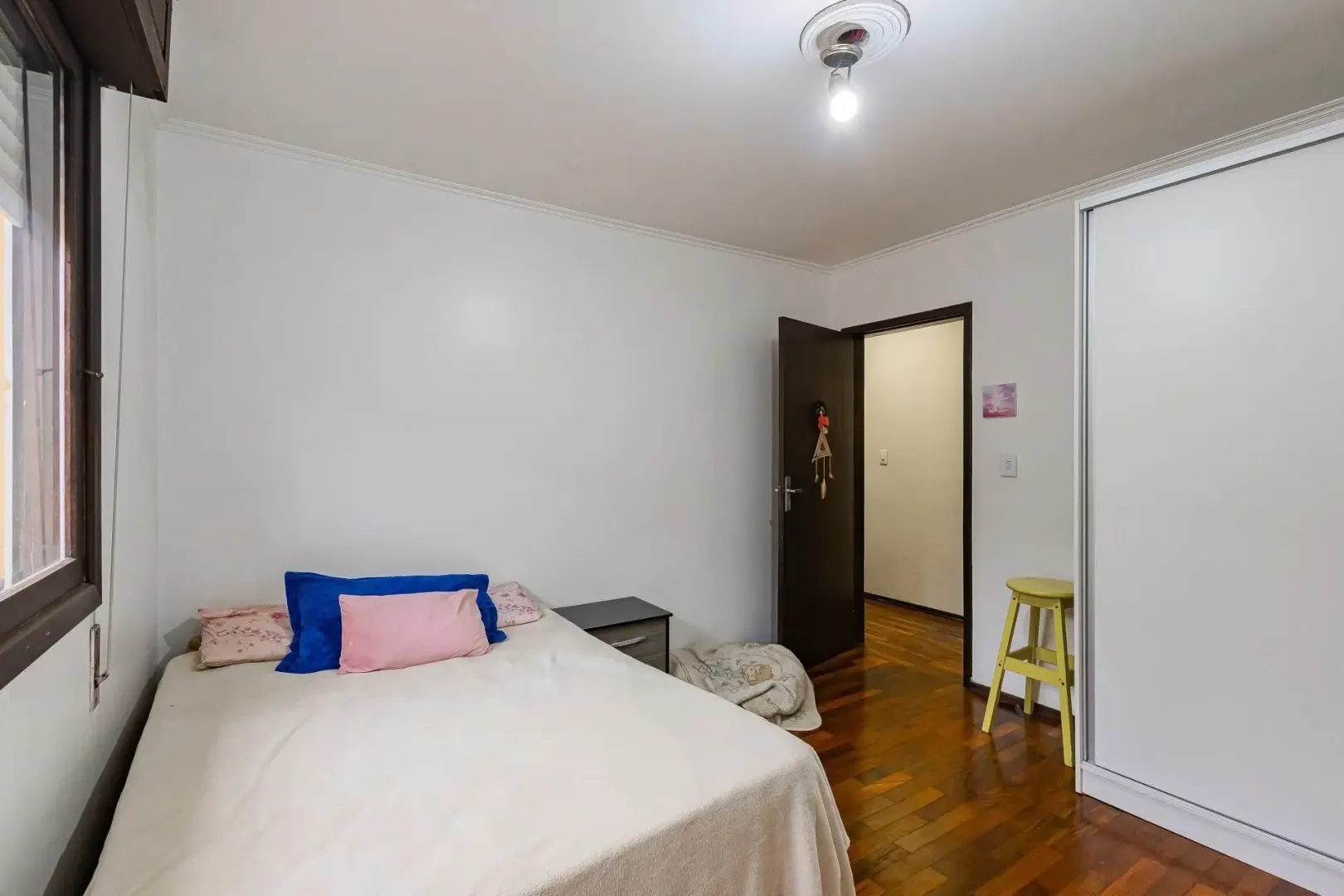 Casa &agrave; venda com 291m&sup2;, 5 quartos e 5 vagas Rua Alceu Soares de Lima Porto Alegre - 