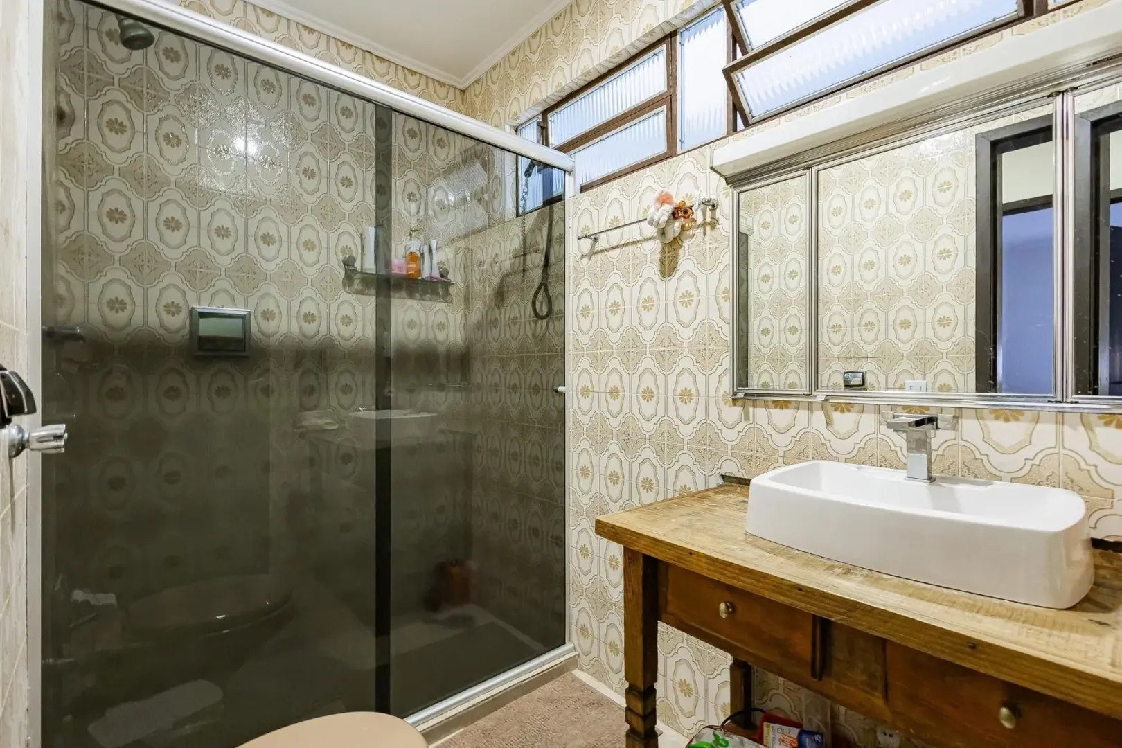 Casa &agrave; venda com 291m&sup2;, 5 quartos e 5 vagas Rua Alceu Soares de Lima Porto Alegre - 