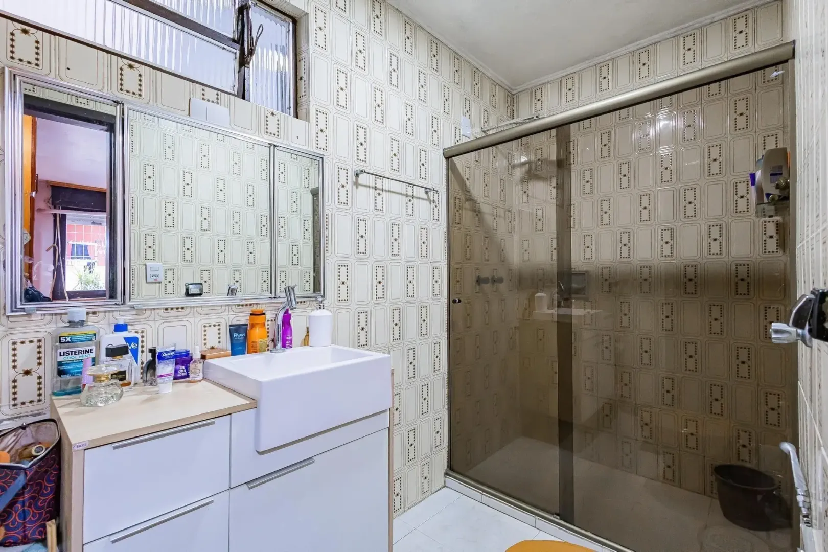 Casa &agrave; venda com 291m&sup2;, 5 quartos e 5 vagas Rua Alceu Soares de Lima Porto Alegre - 