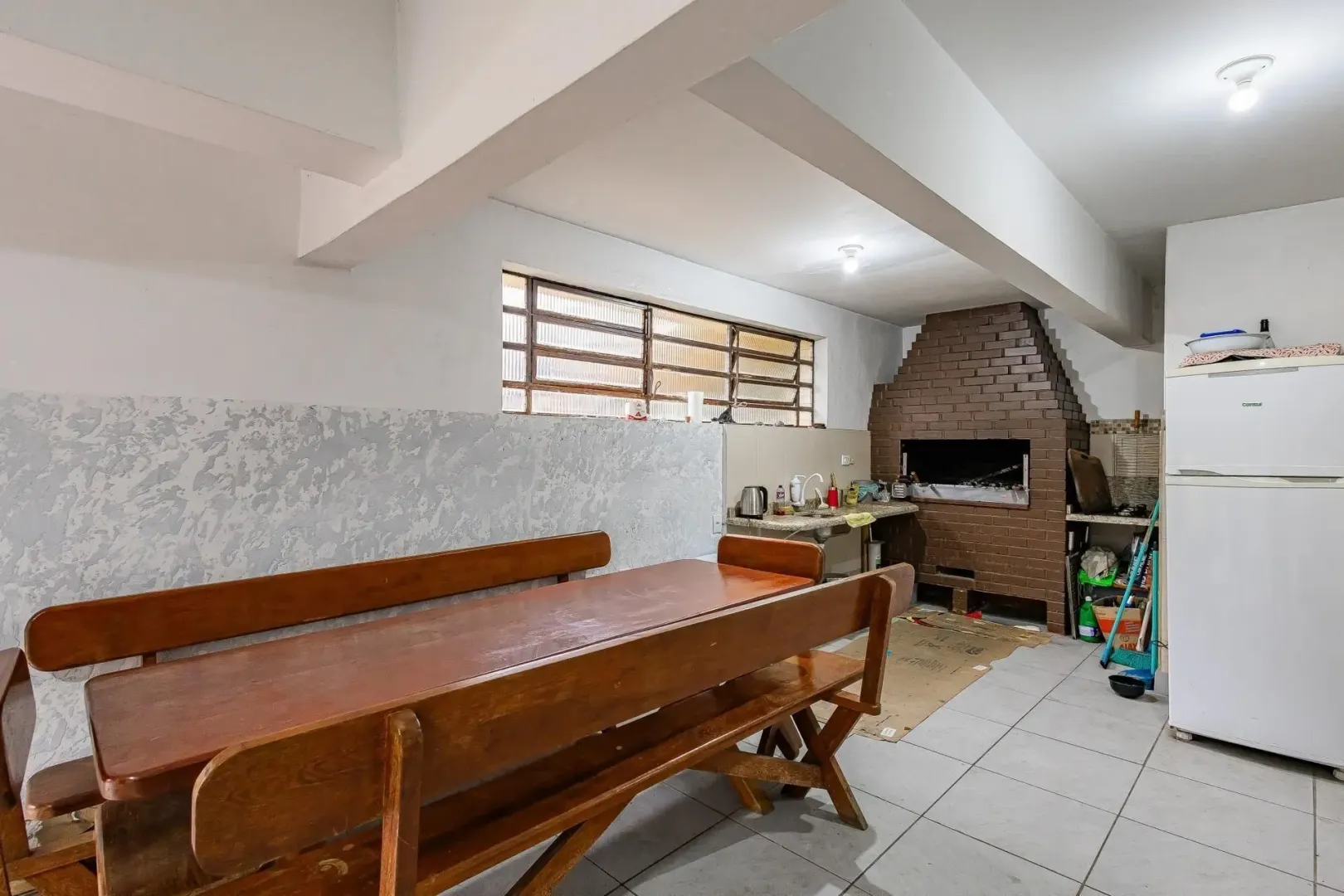 Casa &agrave; venda com 291m&sup2;, 5 quartos e 5 vagas Rua Alceu Soares de Lima Porto Alegre - 