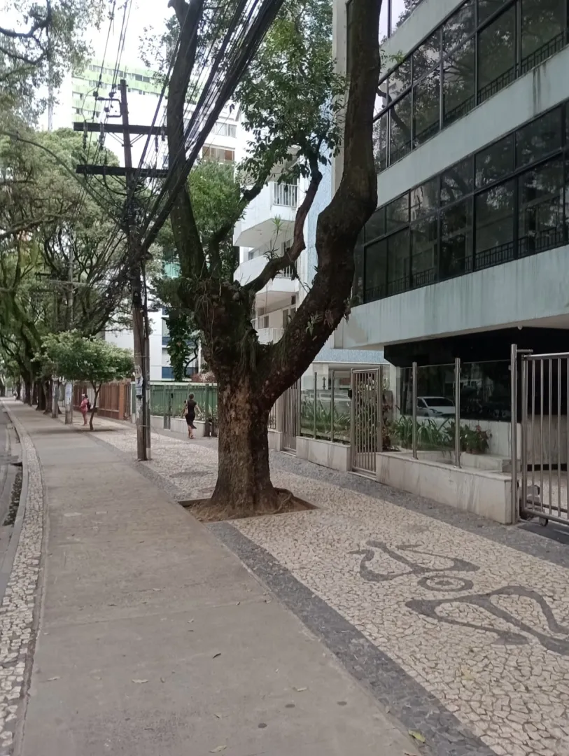 APARTAMENTO 4 QUARTOS DEPEND&Ecirc;NCIA VISTA MAR LIVRE GARAGENS &Agrave; VENDA CORREDOR DA VIT&Oacute;RIA! Avenida Sete de Setembro Salvador - 