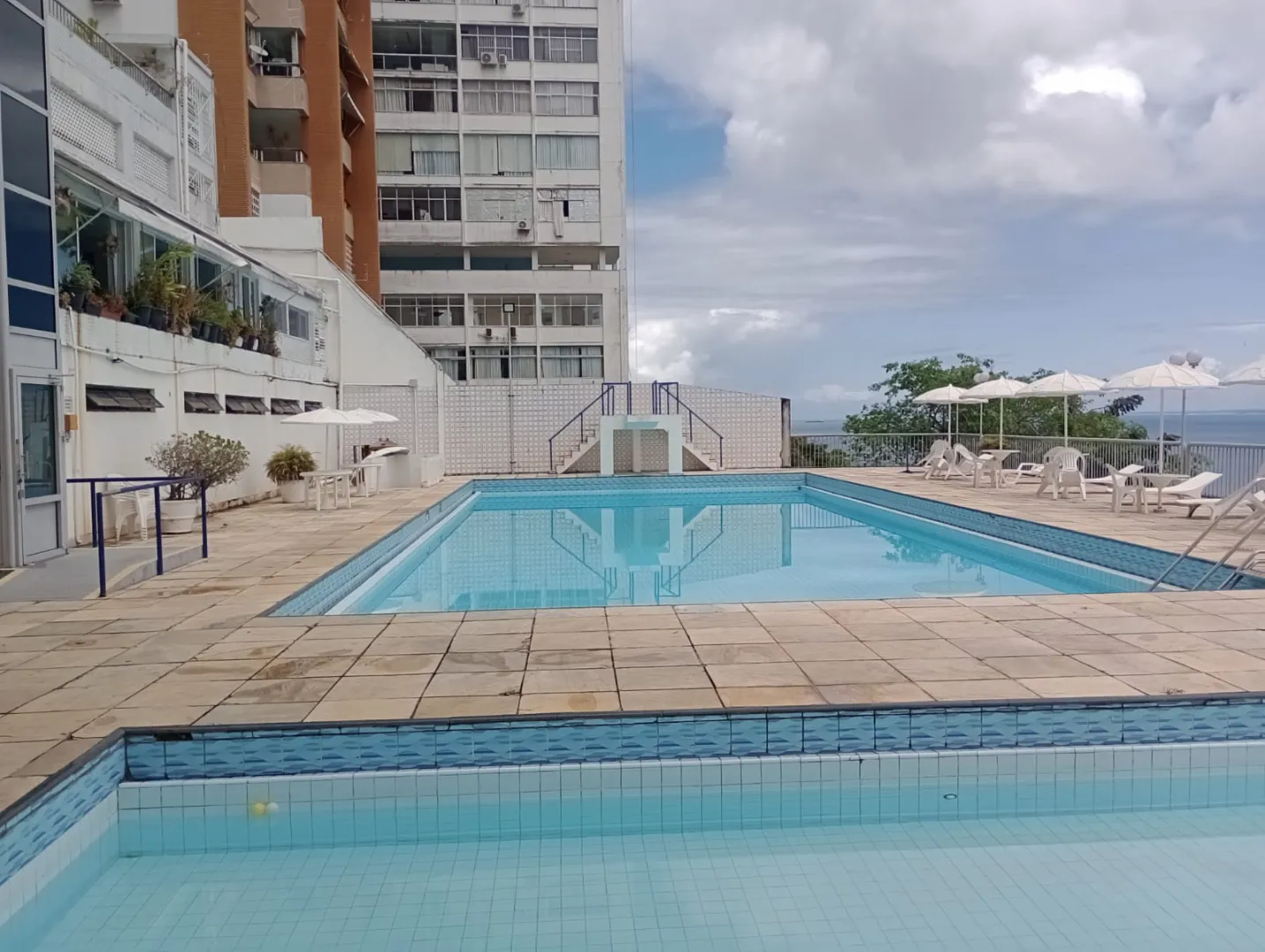 APARTAMENTO 4 QUARTOS DEPEND&Ecirc;NCIA VISTA MAR LIVRE GARAGENS &Agrave; VENDA CORREDOR DA VIT&Oacute;RIA! Avenida Sete de Setembro Salvador - 