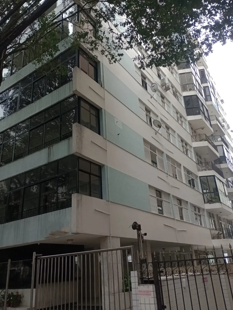 APARTAMENTO 4 QUARTOS DEPEND&Ecirc;NCIA VISTA MAR LIVRE GARAGENS &Agrave; VENDA CORREDOR DA VIT&Oacute;RIA! Avenida Sete de Setembro Salvador - 