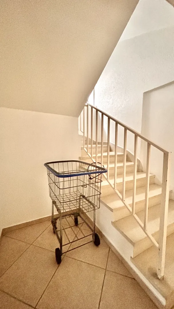 R$ 900.000 - AMPLO APARTAMENTO - DE FRENTE - 116M2 - 3 DORM - SU&Iacute;TE - 2 VAGAS Rua Cabral Porto Alegre - 