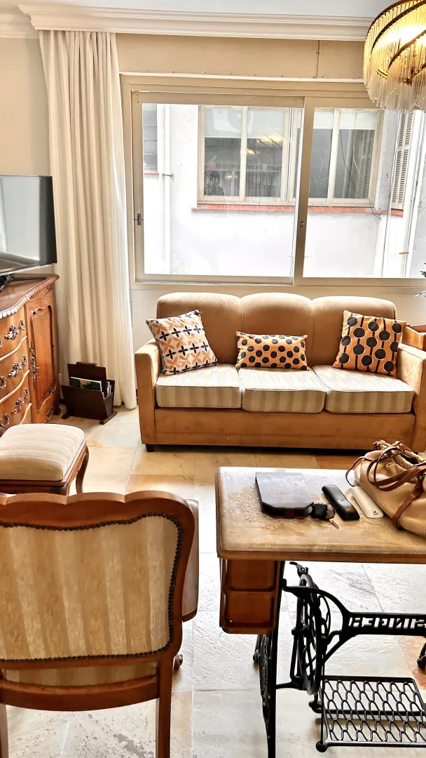 R$ 900.000 - AMPLO APARTAMENTO - DE FRENTE - 116M2 - 3 DORM - SU&Iacute;TE - 2 VAGAS Rua Cabral Porto Alegre - 