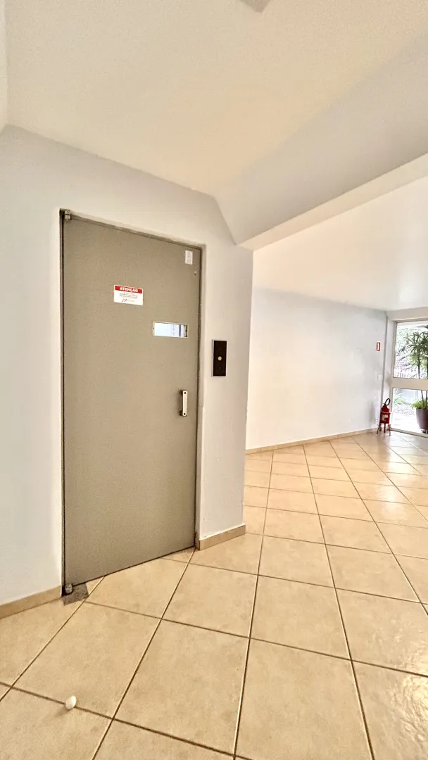 R$ 900.000 - AMPLO APARTAMENTO - DE FRENTE - 116M2 - 3 DORM - SU&Iacute;TE - 2 VAGAS Rua Cabral Porto Alegre - 