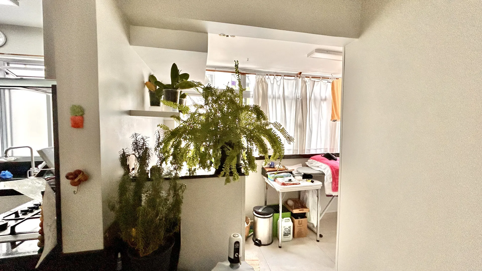 R$ 900.000 - AMPLO APARTAMENTO - DE FRENTE - 116M2 - 3 DORM - SU&Iacute;TE - 2 VAGAS Rua Cabral Porto Alegre - 