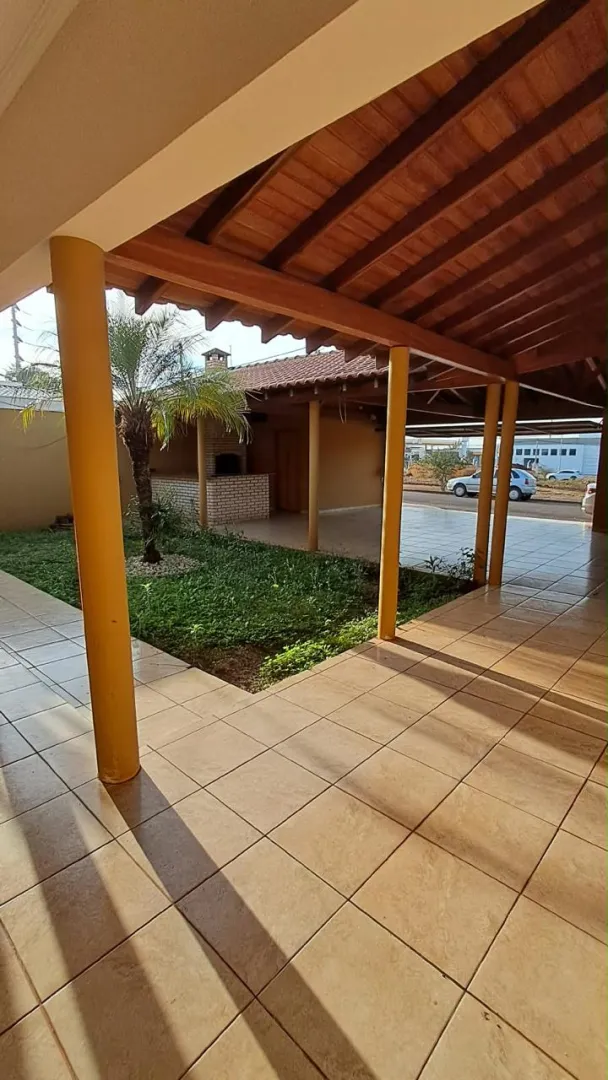 Casa Ampla na Ch&aacute;cara Peixe Rua Augusto Singulani Santa Cruz do Rio Pardo - 